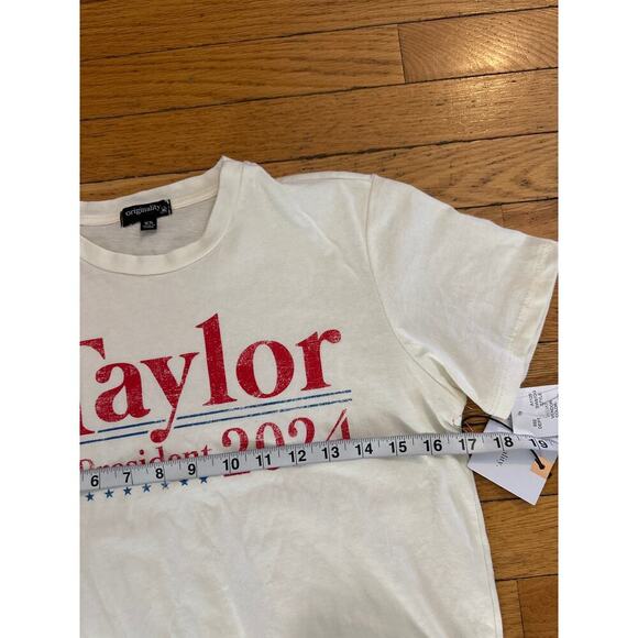 NEW Taylor for President 2024 T-Shirt Size XS Graphic Tee Pop Culture Swiftie - Picture 4 of 5